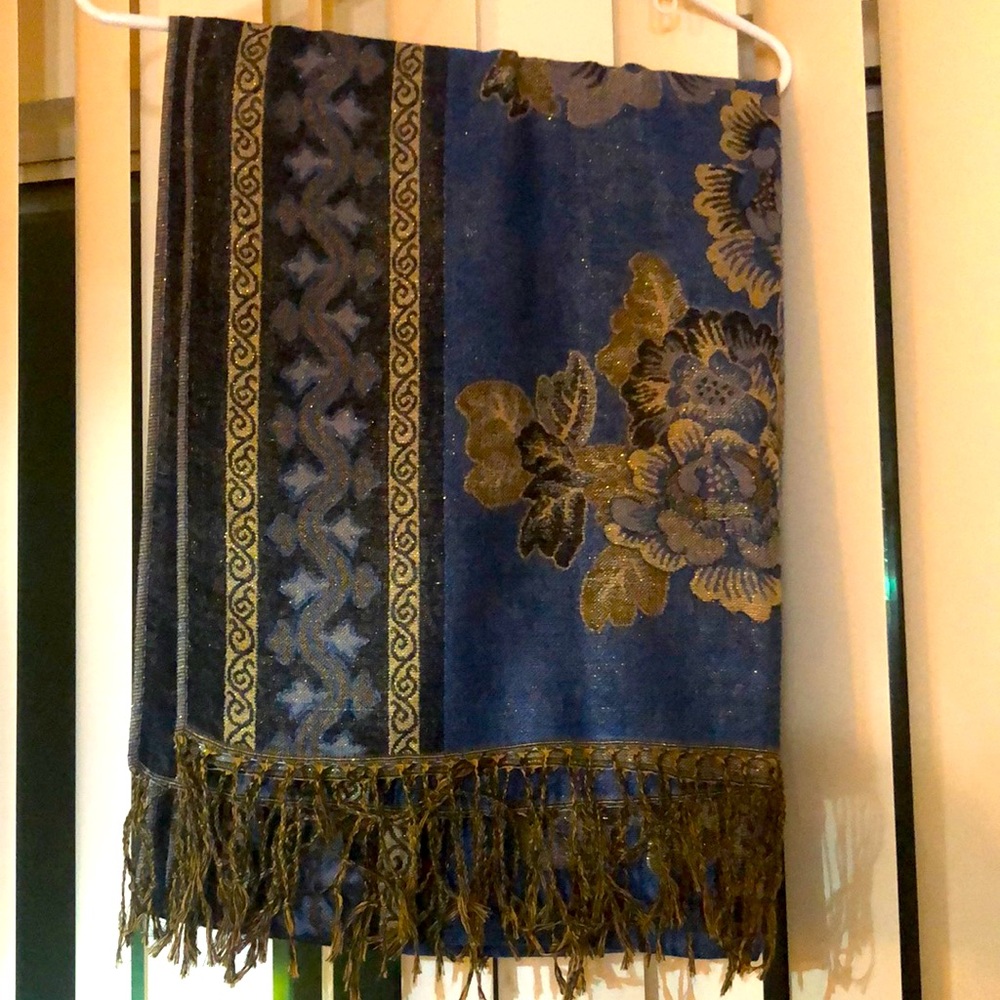 Blue with golden accents pashmina